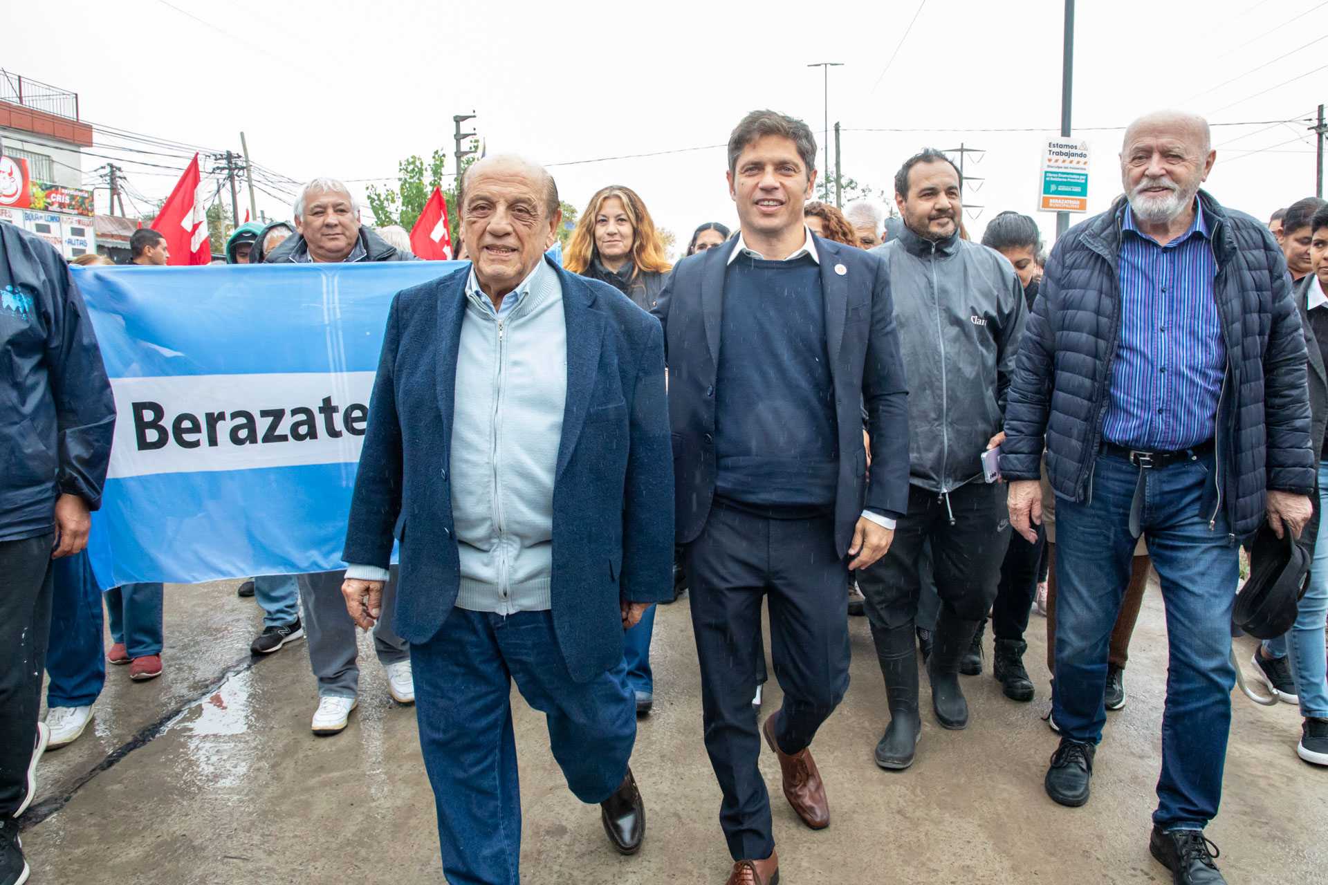 Kicillof y Mussi también recorrieron la repavimentación de la Av Dardo