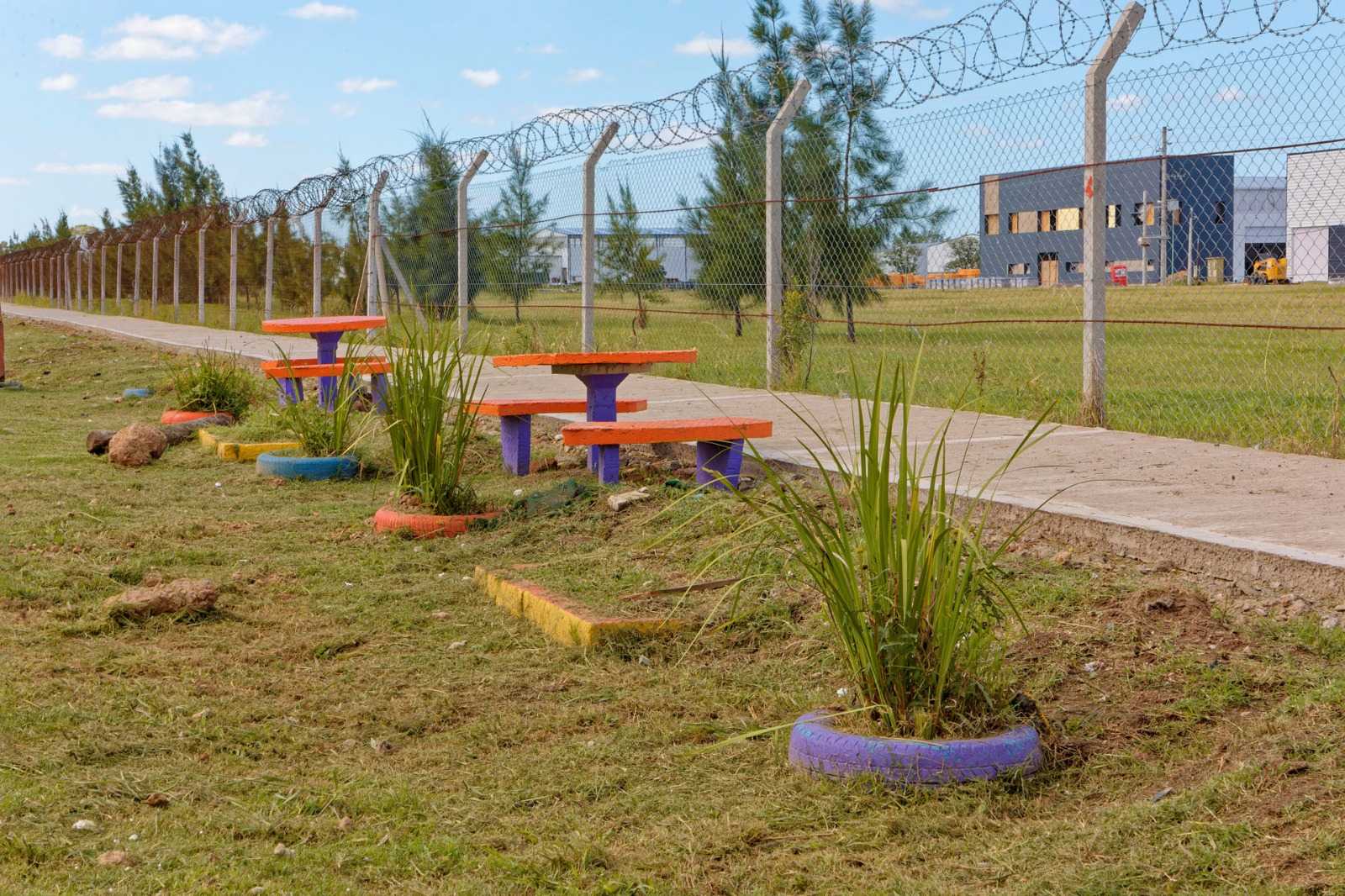 Más espacios verdes recuperados en el Barrio Bustillo