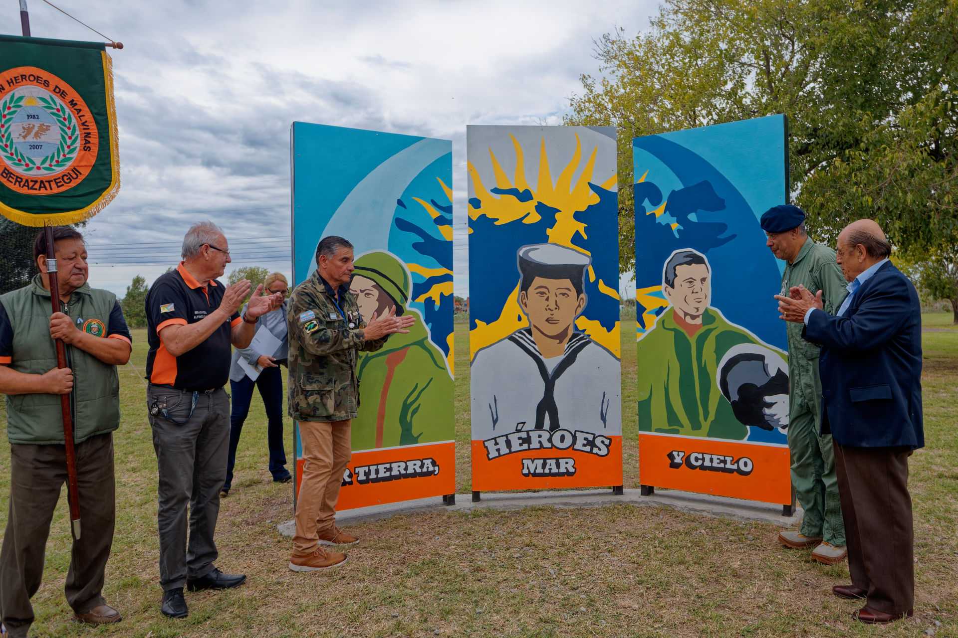 Vigilia y ceremonia para recordar a los Héroes de Malvinas