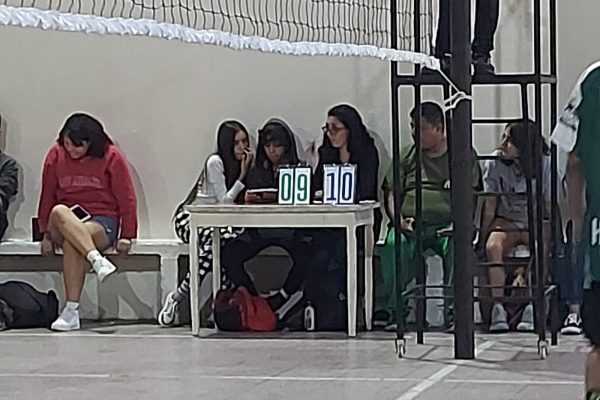 Culminaron las prácticas del Curso de Arbitro de la Asociación de Vóley Capital Nacional del Vidrio