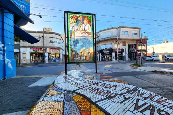 La historia de Berazategui en cada esquina del Paseo de las Artes