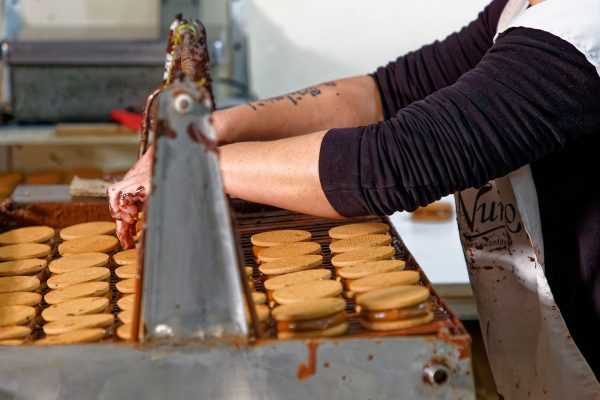 Nurko: Uno de los mejores alfajores del mundo se fabrica en Berazategui