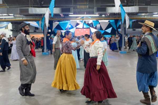 Gran Peña Folclórica para festejar el 25 de Mayo