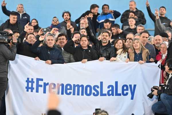 Kicillof: «El único Pacto que tiene la Provincia es con su Pueblo»