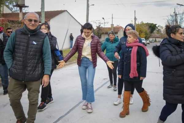 Se inauguraron asfaltos en Ezpeleta