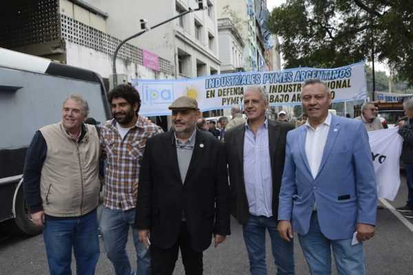 Daniel Rosato: «Nos unimos o nos fundimos»