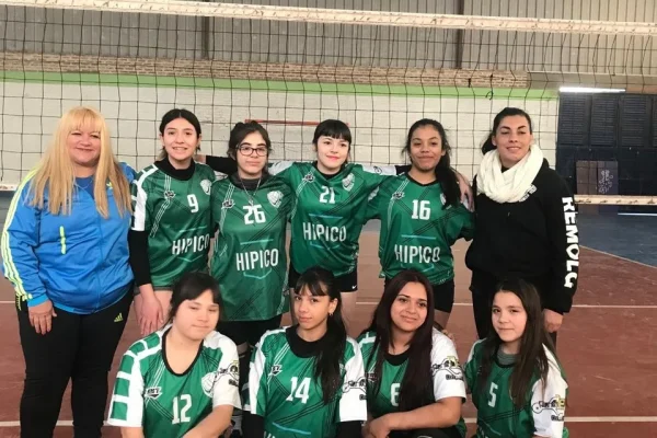 Con participación récord se van definiendo los Campeones del Torneo de la Asociación de Vóley