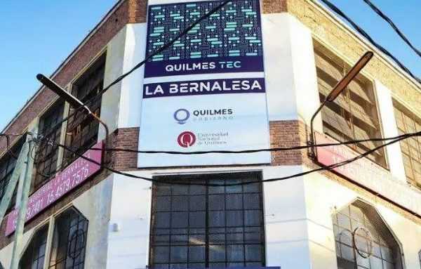 Arrancaron los nuevos cursos intensivos de Quilmes Tec en la Bernalesa