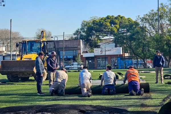 Renovarán la Cancha de Césped Sintético del Club Municipal Maltería Hudson