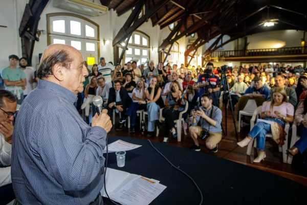Mussi disertó en La Plata sobre «La Revolución del 17 de Octubre»
