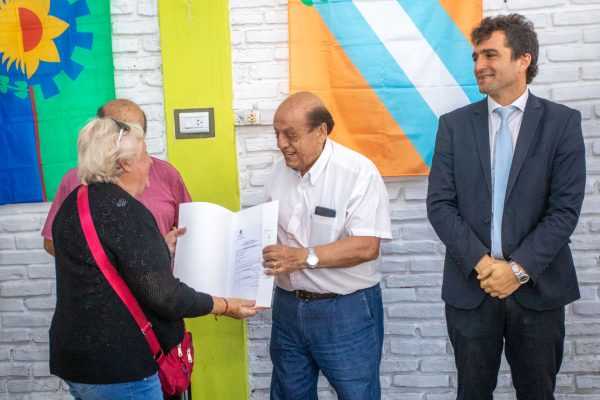 Mussi entregó 200 comprobantes de Eximisiones de Tasas Municipales a Jubilados