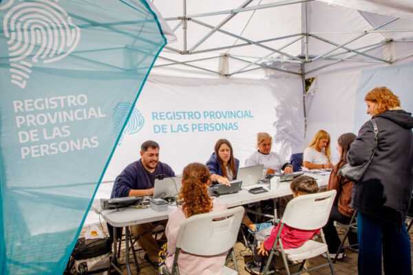 1200 Trámites de Documentación Gratuitos