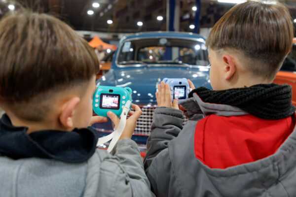 Más de 30 mil visitantes en el 12° Salón de Automóviles y Motos Clásicas
