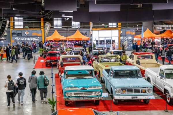 Este Jueves abre el Salón de Automóviles y Motos Clásicas