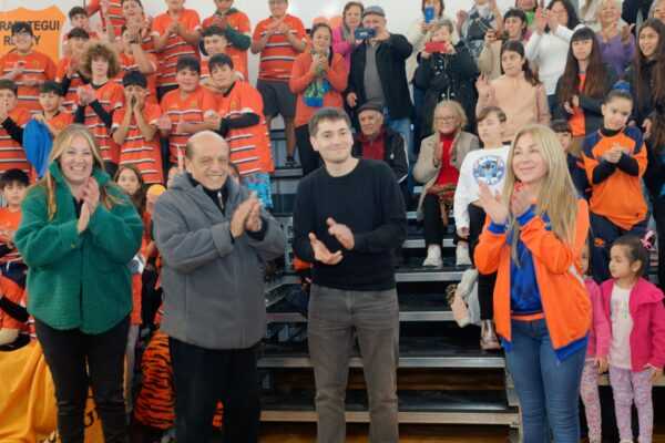 Se inauguraron nuevos vestuarios y tribunas en el Complejo Deportivo Municipal Ducilo