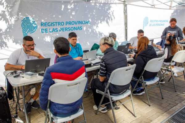 Más trámites de documentación en Berazategui