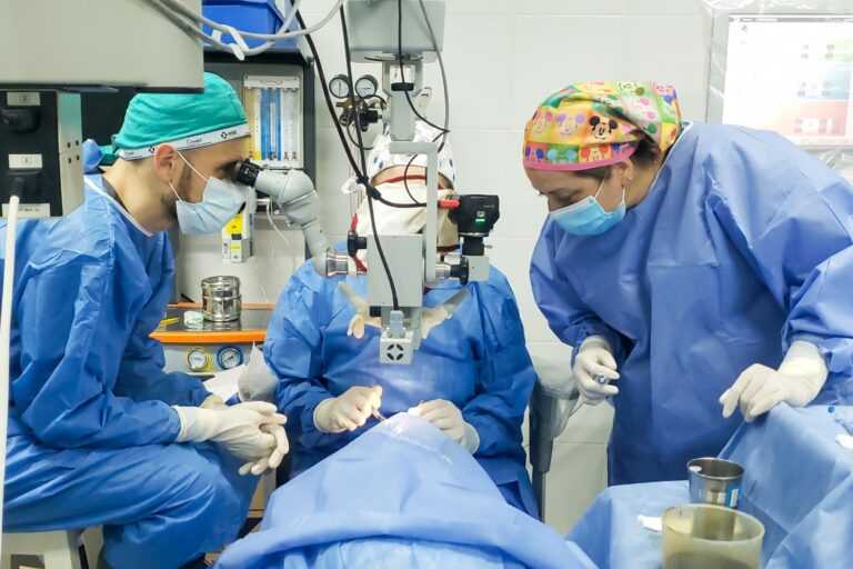 Maratón de cirugías de cataratas durante 24 horas en el Centro Oftalmológico Municipal San Camilo