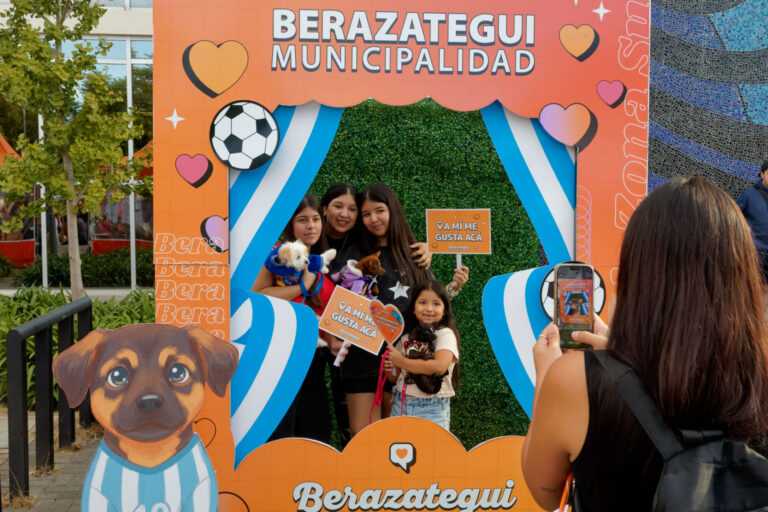 Multitudinaria convocatoria por el Día del Animal en Berazategui