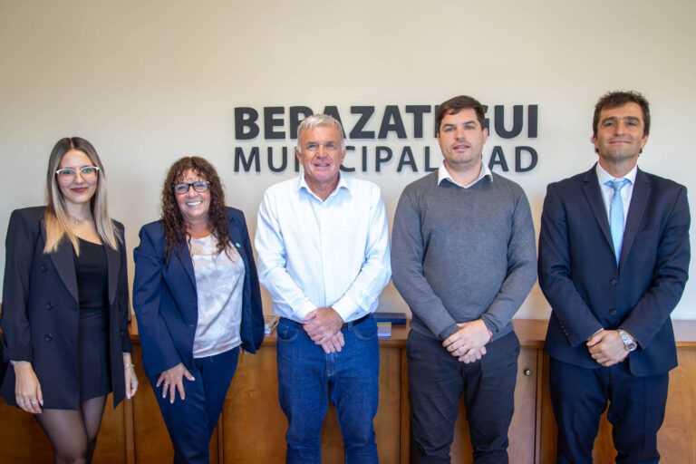 Carlos Balor recibió a las nuevas autoridades del Banco Provincia de Berazategui