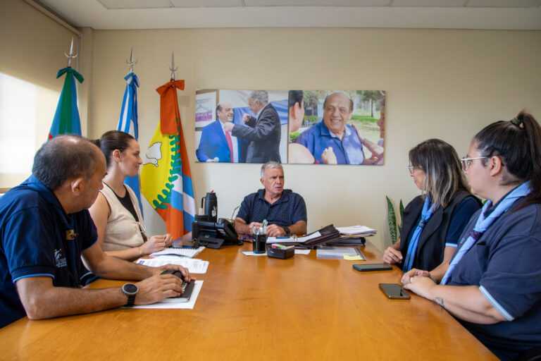 El intendente Balor recibió a referentes de grupos Scouts de Berazategui