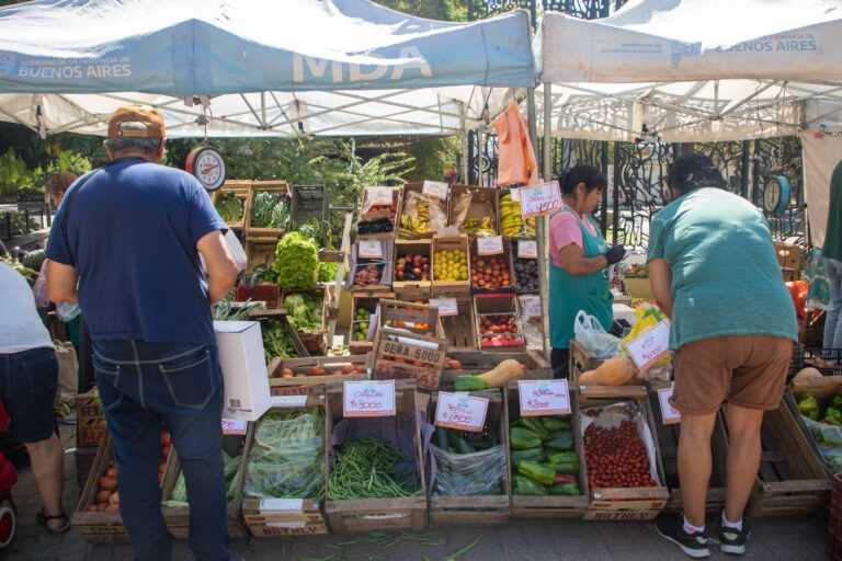 La Feria Municipal recorre distintos barrios de Berazategui