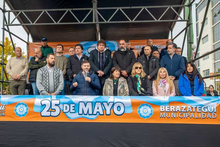 Berazategui festejó el 25 de Mayo en familia