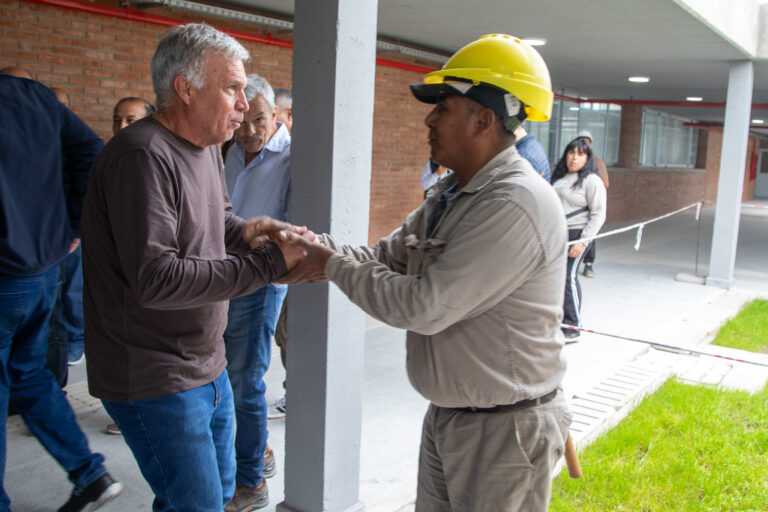 Carlos Balor visitó la obra de la futura Escuela Secundaria Técnica N° 7 de Berazategui