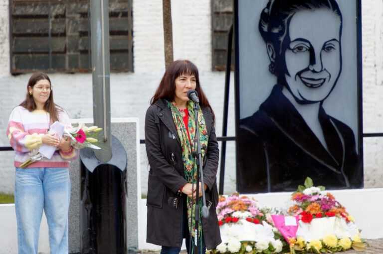 A 107 años de su nacimiento, Berazategui homenajeó a Eva Perón