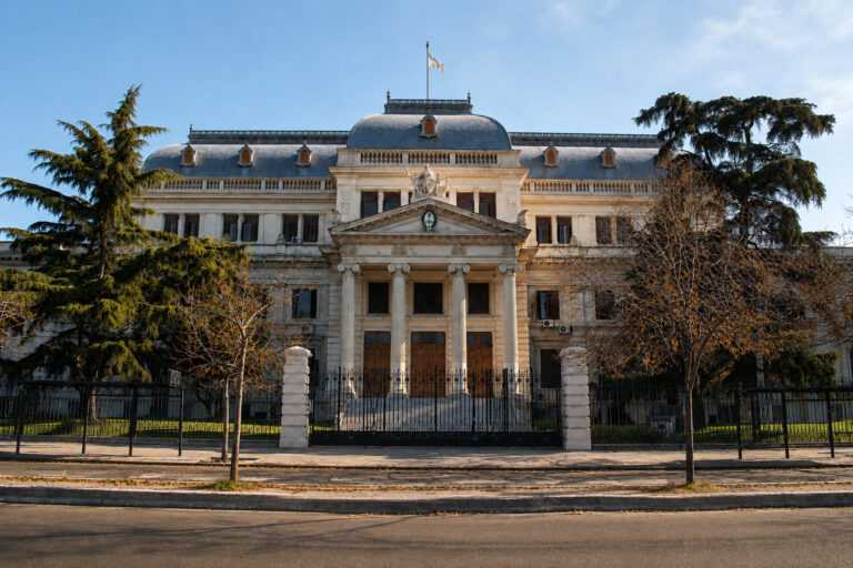 Martilleros rechazan proyecto de desregulación presentado por legisladores de La Libertad Avanza