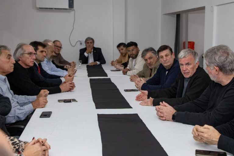 Carlos Balor visitó la Cámara Regional de Comercio e Industria de Berazategui