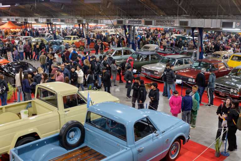 Más de 30 mil personas asistieron al 13° Salón de Automóviles y Motos Clásicas de Berazategui
