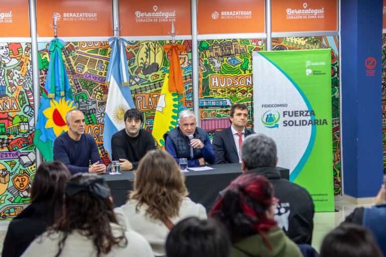 Carlos Balor presentó línea de créditos para cooperativas y entidades públicas