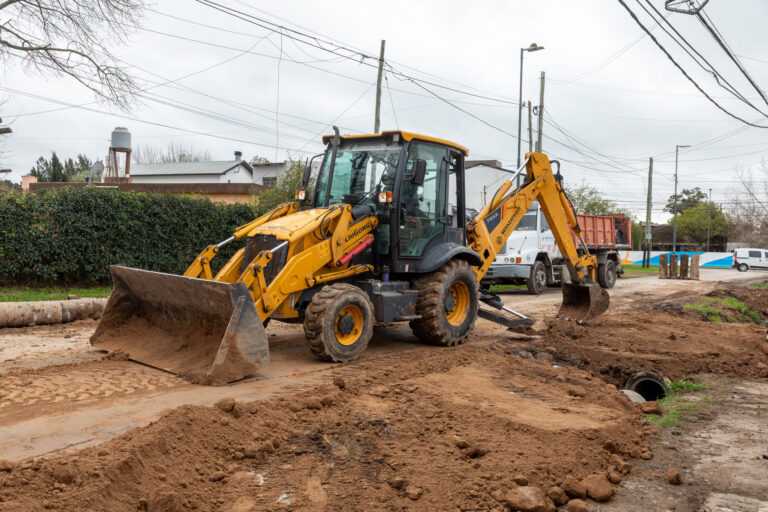 El Municipio avanza con nueva obra de saneamiento hidráulico en Villa Chingolo