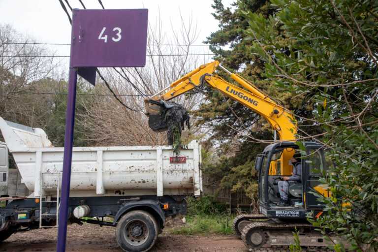 El Municipio refuerza las tareas de saneamiento para evacuación del agua