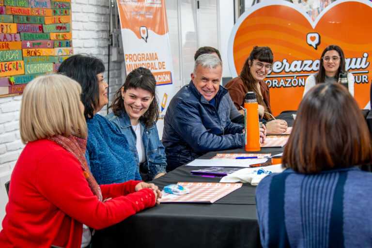 Carlos Balor se reunió con alfabetizadoras del Programa de Alfabetización