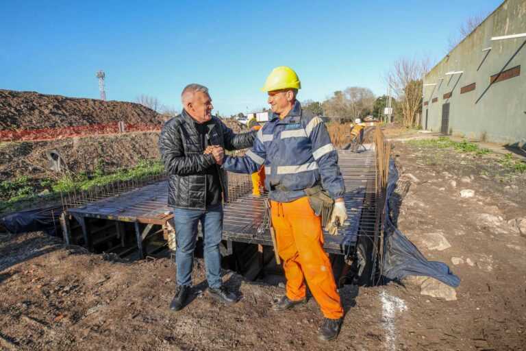 Carlos Balor supervisó la obra de un nuevo desagüe pluvial en Gutiérrez