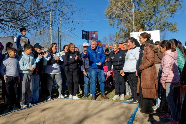 La Plaza Los Niños Felices ya tiene su cancha de tejo