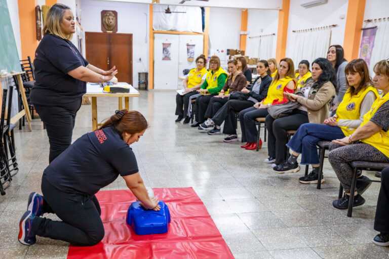 Jornadas de Capacitación en RCP, uso de DEA y primeros auxilios en Berazategui